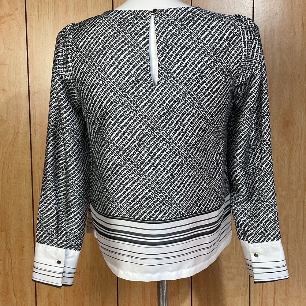 Insight Black and White Striped-Hem Long Sleeve Top SZ - M - Picture 3 of 6